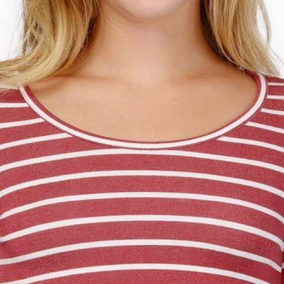 TOBI Next In Lines Crop Top - Picture 2 of 5